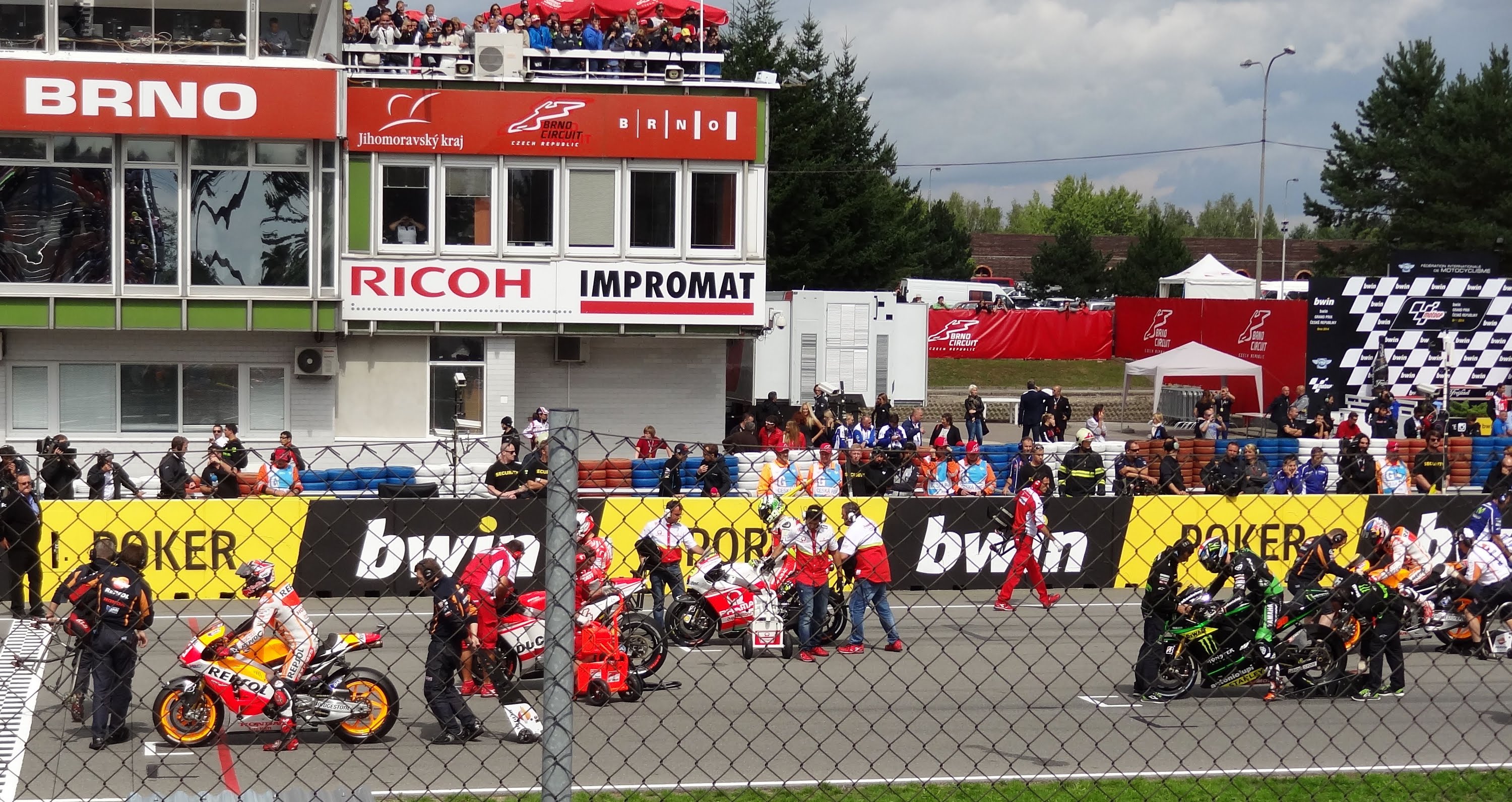 Resmi: Brno 'Lempar Handuk' Setelah Setengah Abad Balapan 1 Resmi: Brno Lempar Handuk Setelah Setengah Abad Balapan- MotoGP