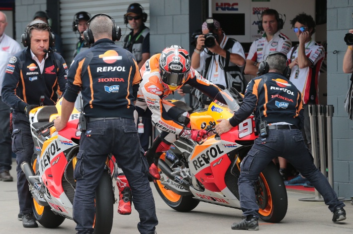 Flag to flag repsol marquez