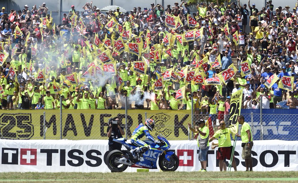 Fans Maverick Vinales dan Valentino Rossi Bisa Membaur... Sudah Jodoh Kali Ya...??? 2 Maverick Vinales fans