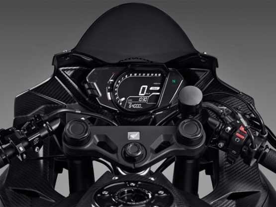 Kapasitas Tangki Honda CBR250RR Dua silinder 14,4 liter saja... Lebih irit Opo Ora..?? 1 CBR250RR