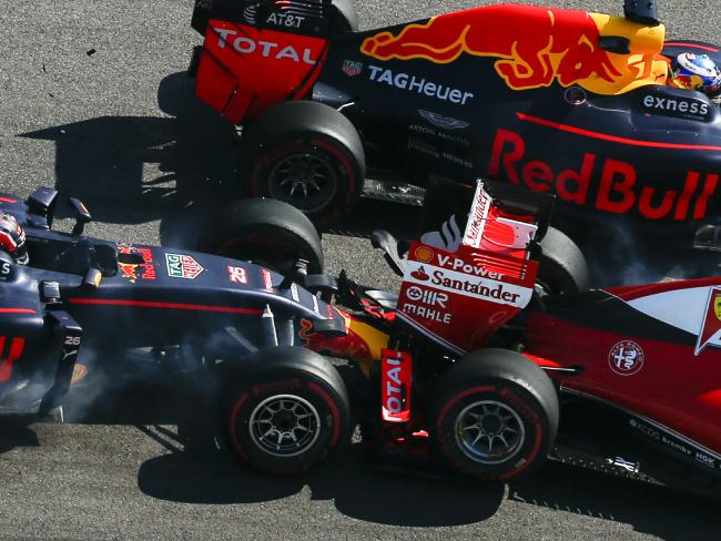 Daniil Kvyat sebastian vettel