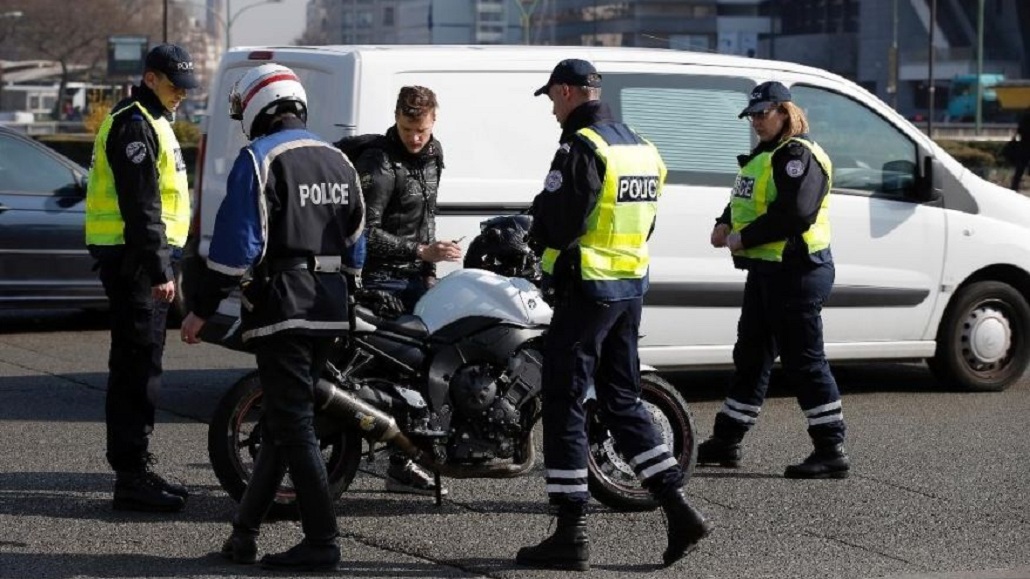 Paris motorcycle regulation