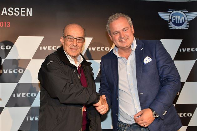 Inilah Alasannya Kontrak Sirkuit Assen Diperpanjang Hingga 2026 1 Voorzitter Arjan dan Dorna CEO Carmelo Ezpeleta