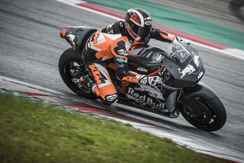Yamaha-Honda-Suzuki(Jepang) Versus Ducati-Aprilia-KTM (Eropa) Perang Antar Benua !! 2 ktm-rc16-motogp-prototype 2017