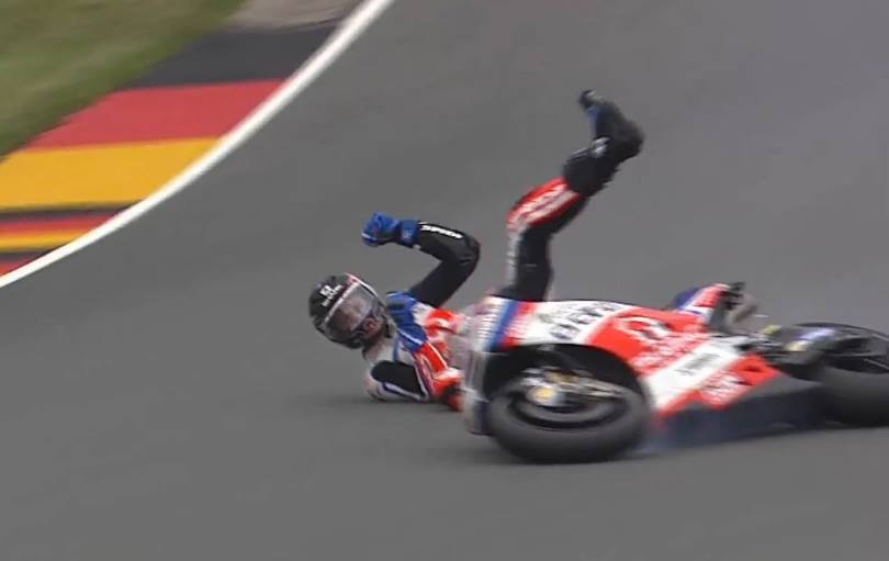 Tikungan 11 Sachsenring = Tikungan Pokemon...!!! Kenapa Begitu "Keramat"...??? 2 Scott Redding Crash Turn 11 pokemon