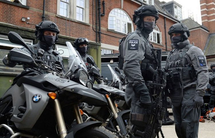 BMW F800GS Pilihan Pasukan Anti Teror London...!! 1 Polisi anti terrorist
