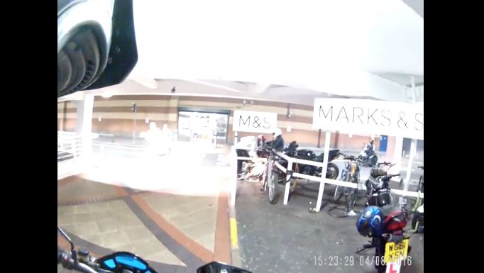 pencurian motor moge