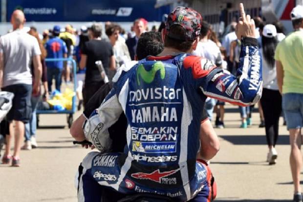 Kesal Di Bully, Nih Dia Curhat Lorenzo dan Kenapa Dia Cepat di Trek Basah... !! 3 jorge_lorenzo