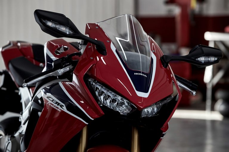 New Honda CBR1000RR SP Versi 2017 Superbike Canggih…!!!
