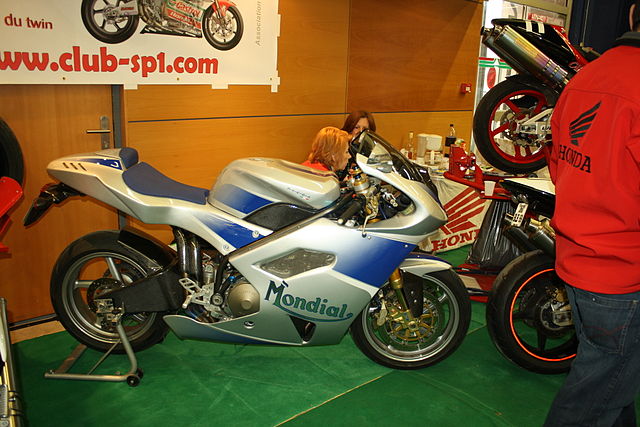 FB Mondial Pabrikan Juara MotoGP yang bangkit lagi... 3 mondial_piega