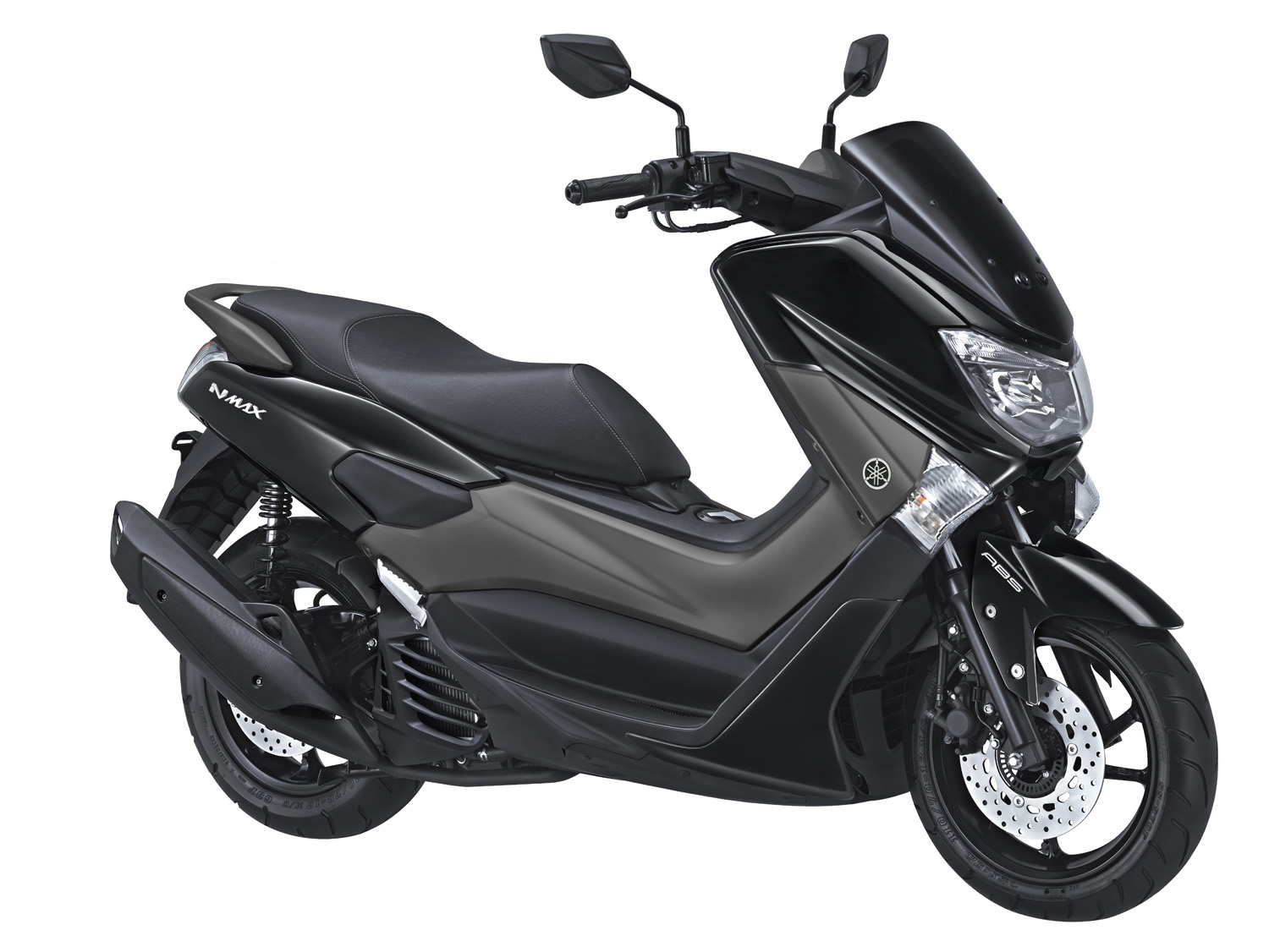 Sambut Tahun baru, Yamaha NMAX Tampil dengan Warna Baru 3 nmax-black