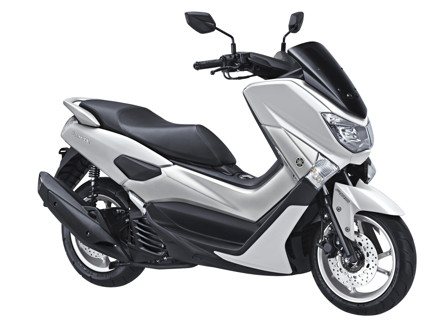 Sambut Tahun baru, Yamaha NMAX Tampil dengan Warna Baru 1 nmax-white