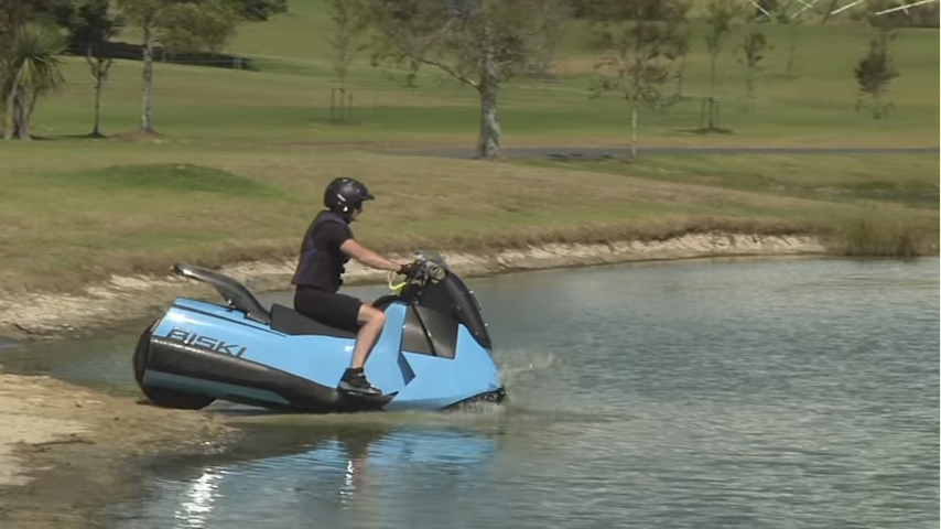 scooter-amphibi-1