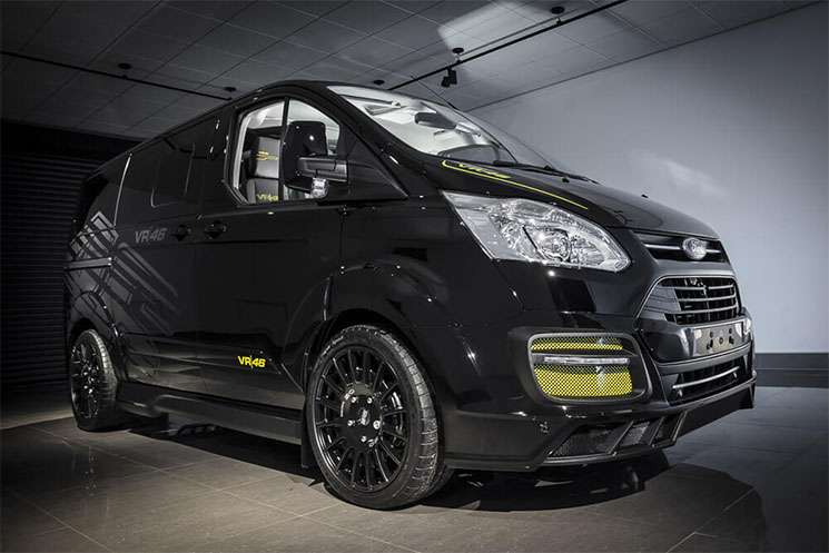 Valentino Rossi "Jualan" Mobil dengan Livery VR46...Ford Ranger VR46..Kerenn..!!! 2 ford-transit-vr46