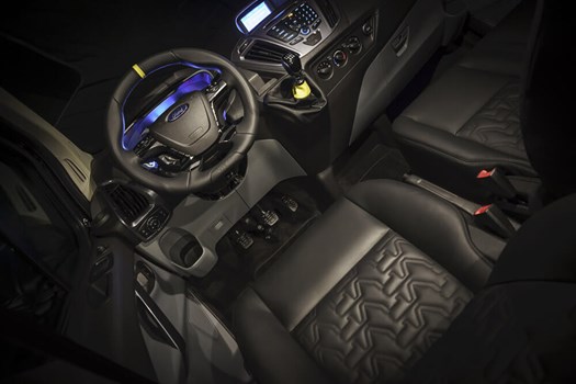 Valentino Rossi "Jualan" Mobil dengan Livery VR46...Ford Ranger VR46..Kerenn..!!! 4 vr46-transit-inside-interior