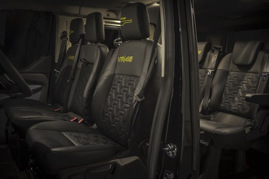 Valentino Rossi "Jualan" Mobil dengan Livery VR46...Ford Ranger VR46..Kerenn..!!! 3 vr46-transit-jok