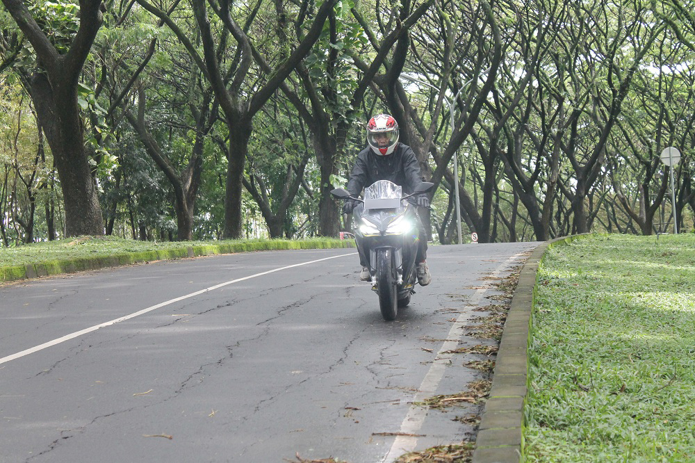 Pertama..!! Idola Baru "Motor Rossi" 250cc Merambah Jalanan Pasuruan.. ..!!! 1 CBR250RR Pasuruan