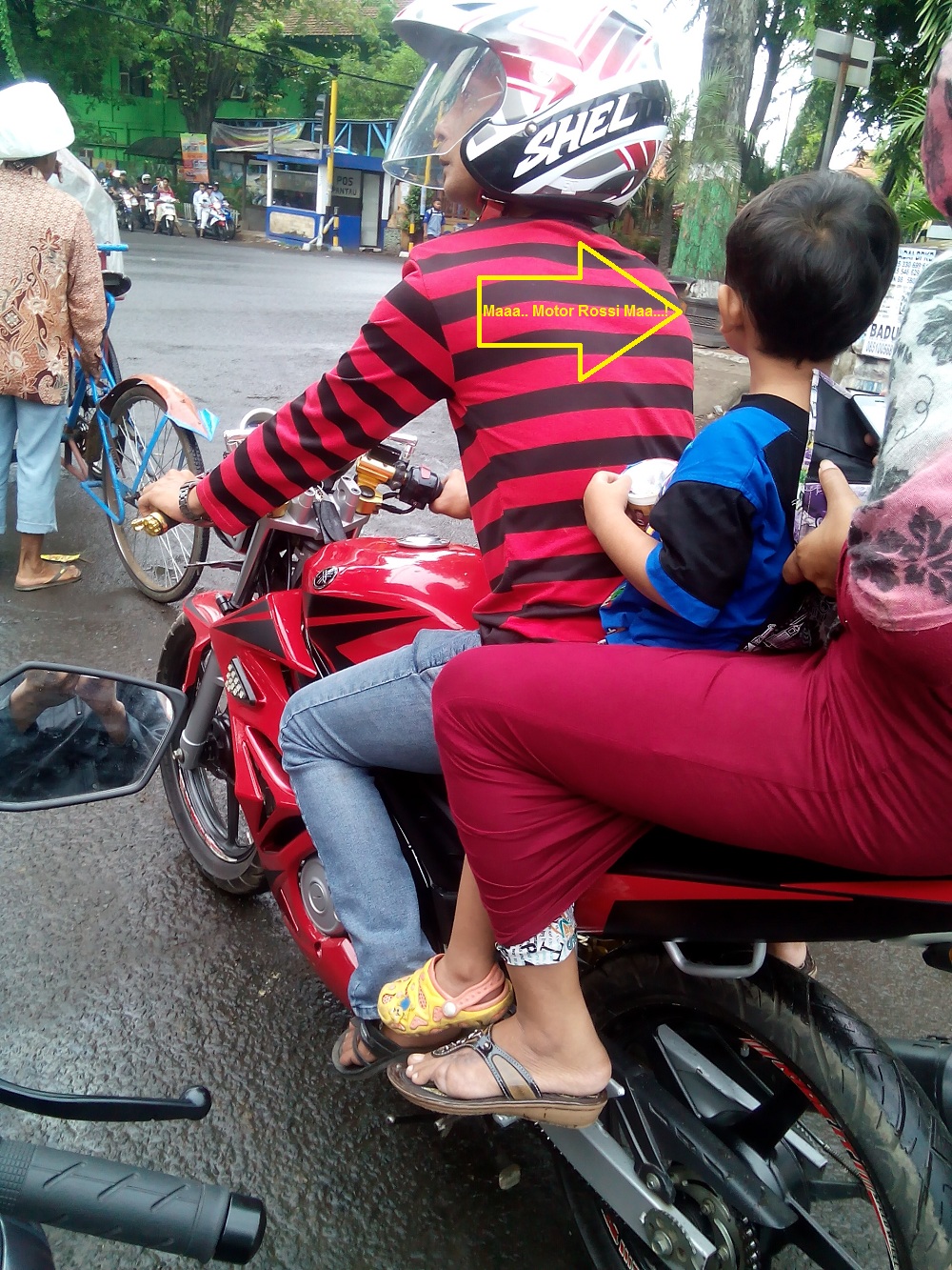 Pertama..!! Idola Baru "Motor Rossi" 250cc Merambah Jalanan Pasuruan.. ..!!! 3 Pertama Idola Baru Motor Rossi 250cc Merambah Jalanan Pasuruan.. Kece Badai memang 1