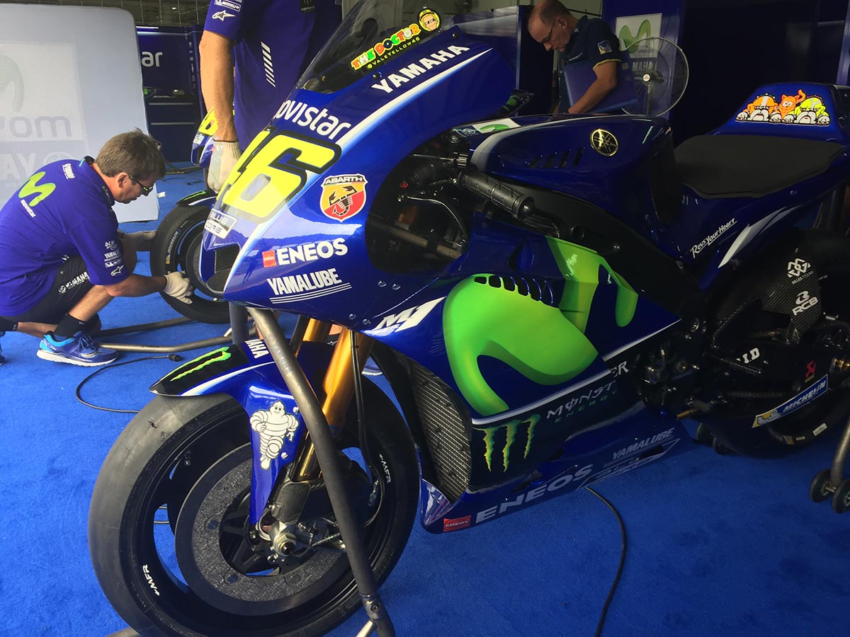 Yamaha M1 2017 Rossi