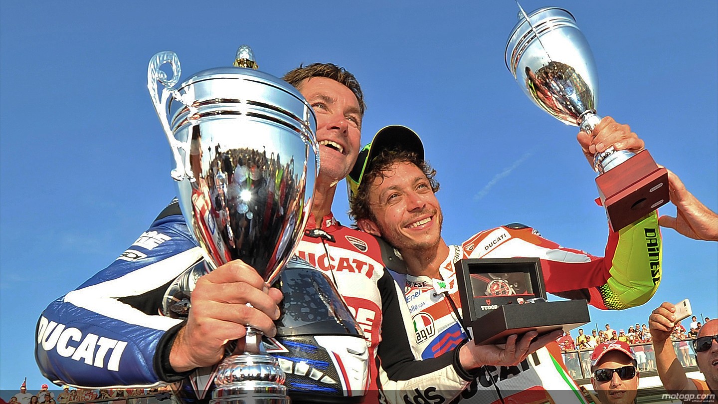 Wew ... Rekor Troy Bayliss Rontok oleh Duo Angka "38" Valentino Rossi, Maksudnya ? 1 Troy Bayliss Valentino Rossi Foto motogp com