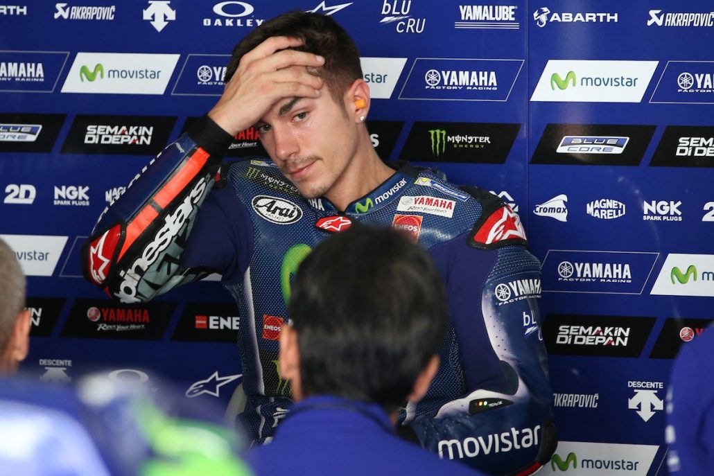 Vinales Salahkan Ban, Menurut Rossi Karena Aspal 1 Vinales jatuh