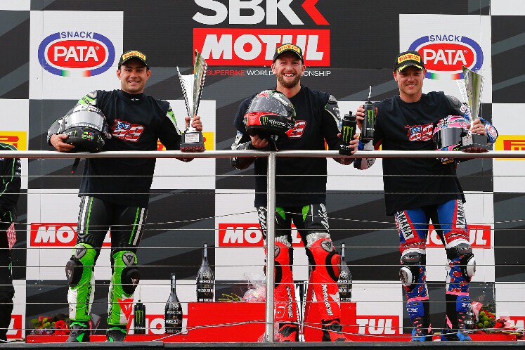 Seri-6 WSBK Donington Park Sykes Juara, Haslam dan Lowes Podium 1 Podium WSBK Race 1