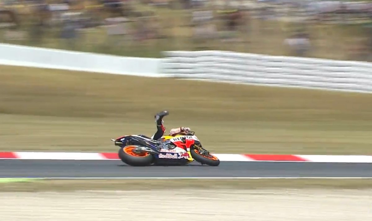 Dani Pole, Rossi Start ke-13 , Marc Marquez jatuh 4 kali 1 Marc Crash