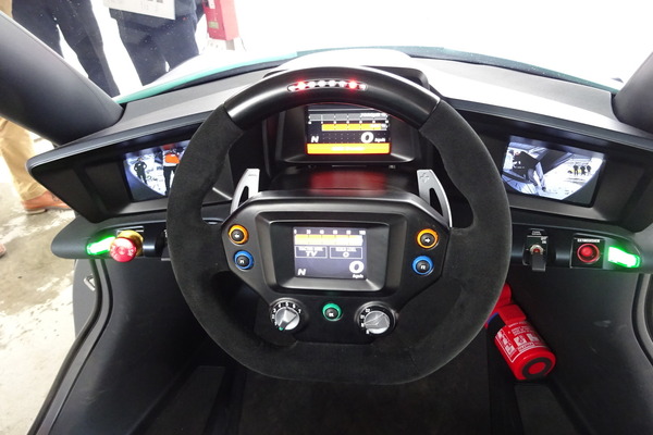 Prototype Nissan EV “Blade Glider” Berkecepatan 190 km/jam Rilis di Jepang, Masuk Indonesia 3 Mobil listrik prototype Nissan Blade Glider berkecepatan 190 km jam dirilis pertama kali di Jepang 2