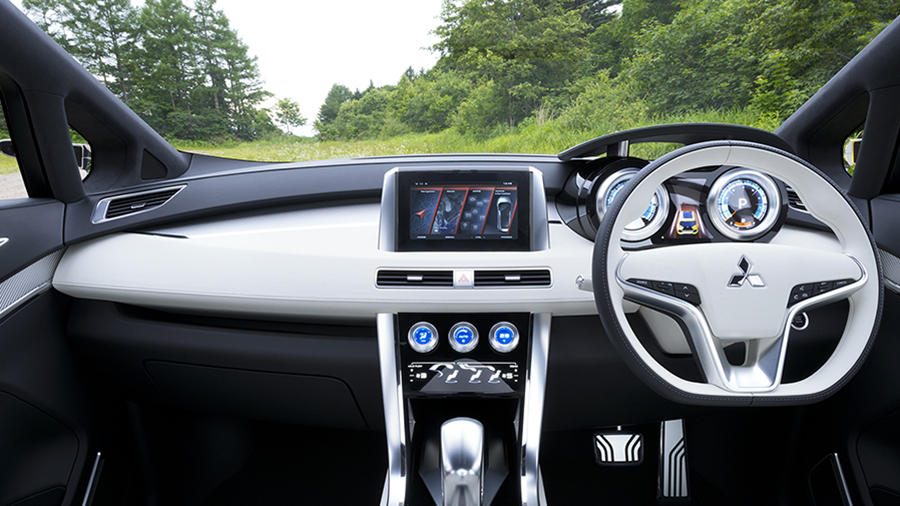 dashboard mitsubishi expander 2017