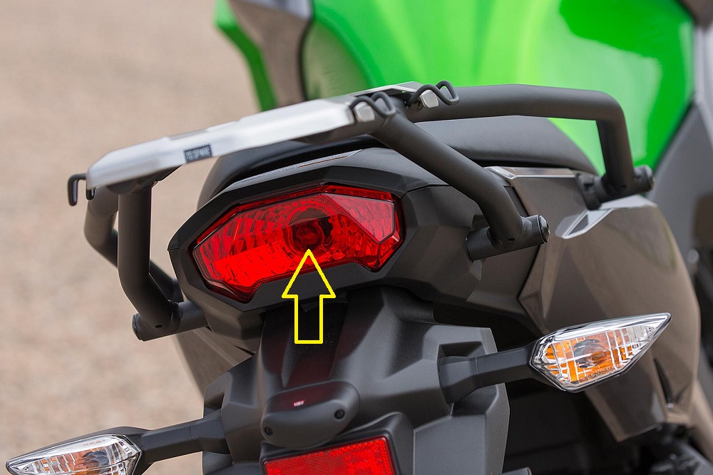 Recall 2017 Kawasaki Versys-X 300 Karena Masalah Ini..! 1 2017 Kawasaki Versys X 300 tail lamp