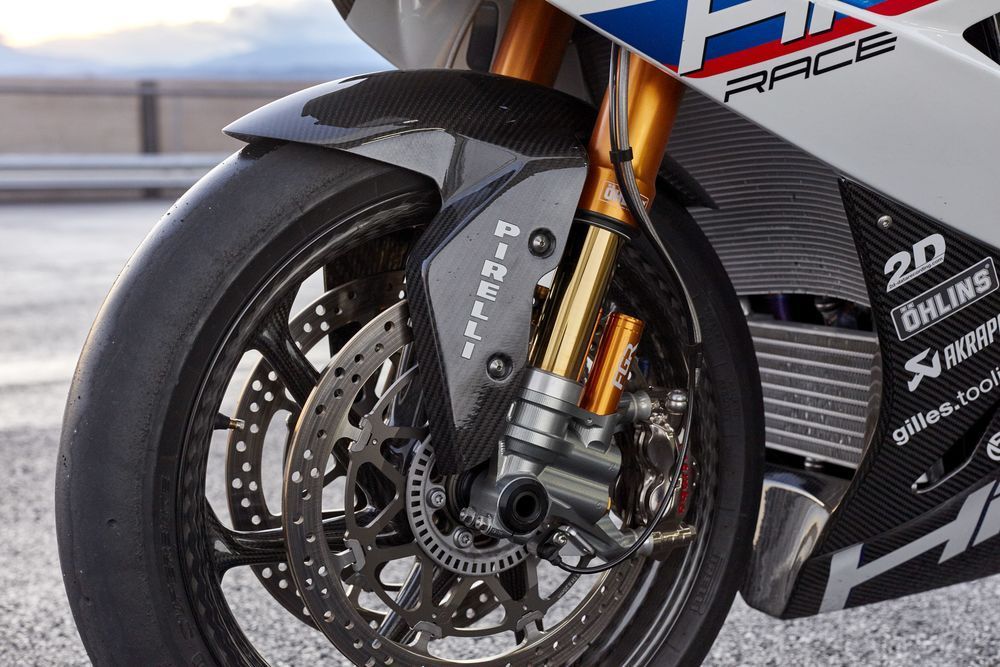 BMW HP4 RACE 3