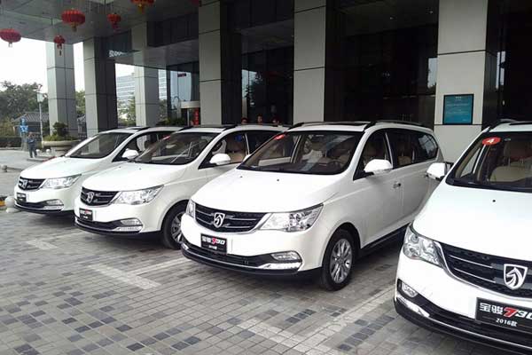 Haiyaa... Wuling Siap Seluduk Avanza, Sekalang Senggol Innova, Fuenak Wuling haa..! 1 Baojun 730 wuling foto motormobile net