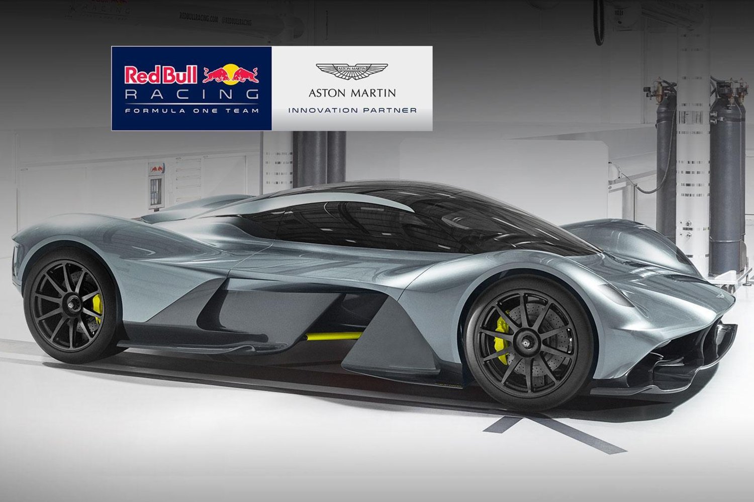 Aston Martin Valkyrie Siap Diluncurkan Sebentar Lagi 2 Hypercar Aston Martin Valkyrie
