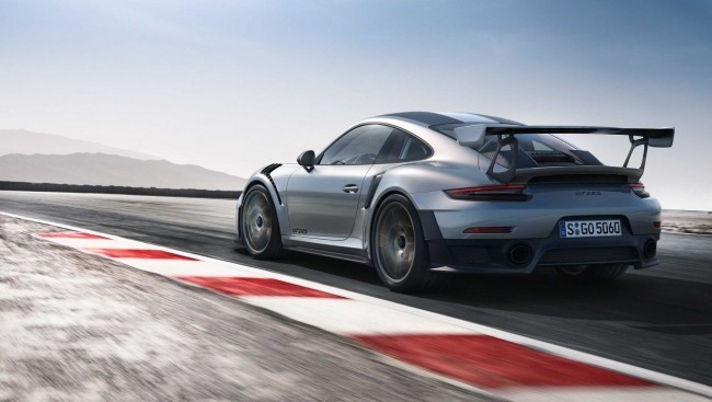 Inilah Penampakan Perdana 'New Porsche 911 GT2 RS' 2 New Porsche 911 GT2 RS 1