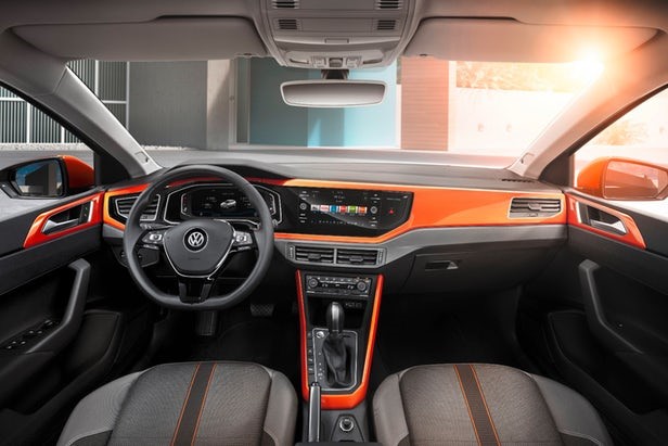 Volkswagen Polo Sematkan Teknologi dan Tampilan Baru 2 New Volkswagen Polo 1