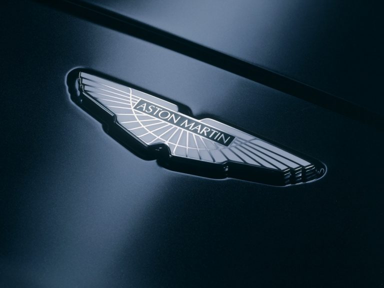 Aston Martin Kembangkan Mesin Hybrid Bertenaga Buas !