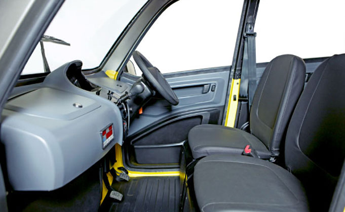 Bajaj Qute Yang Cute, Murah Bisa Lewat Tol lagi. 1 interior bajaj qute