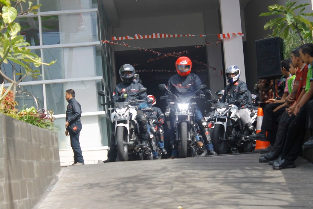 Sambut HUT RI, 16 Rider-Blogger-Vlogger Surabaya Touring ke Makam Bung Karno di Blitar 4 Touring Kemerdekaan 3 Copy