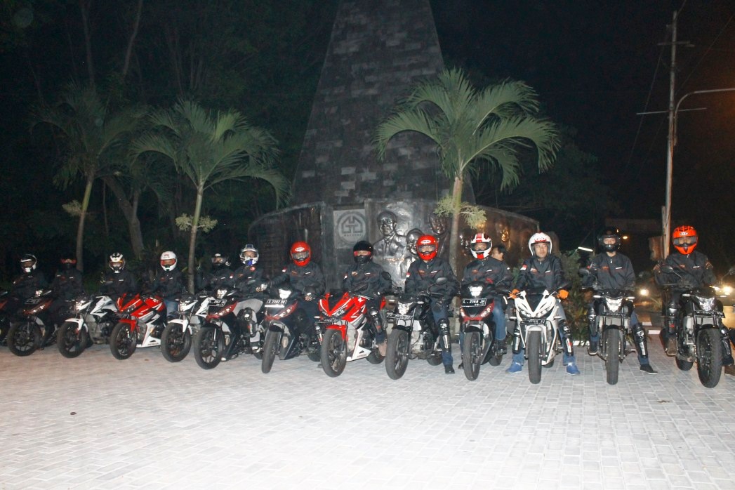 Sambut HUT RI, 16 Rider-Blogger-Vlogger Surabaya Touring ke Makam Bung Karno di Blitar 7 Touring Kemerdekaan 4 Copy