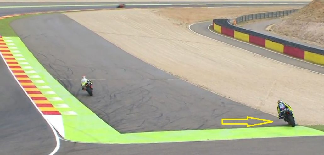 Valentino Rossi Sempat Melebar Saat Latihan Jumat...Awas Jatoh..!! 1 Valentino Rossi