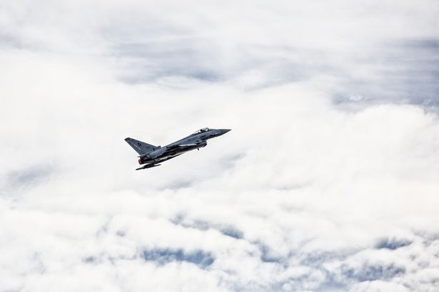 Video Detik-Detik Pesawat Aerobatik Jatuh, Pilot Tewas !!! 1 Terracina Air Show crash Italy foto foto REX Shutterstock