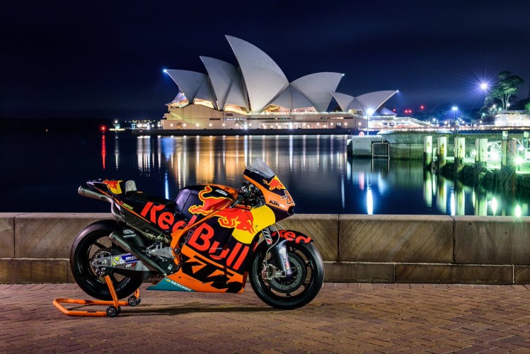 KTM Siap Bersaing dengan Honda dan Yamaha untuk Merebut Ducati 2 KTM Benci Kekalahan