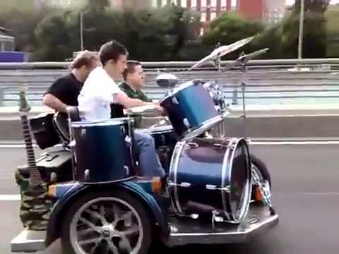 10 Foto Seputar Sepeda Motor Lucu bin Kocak.... !! 4 Konser Motor Band