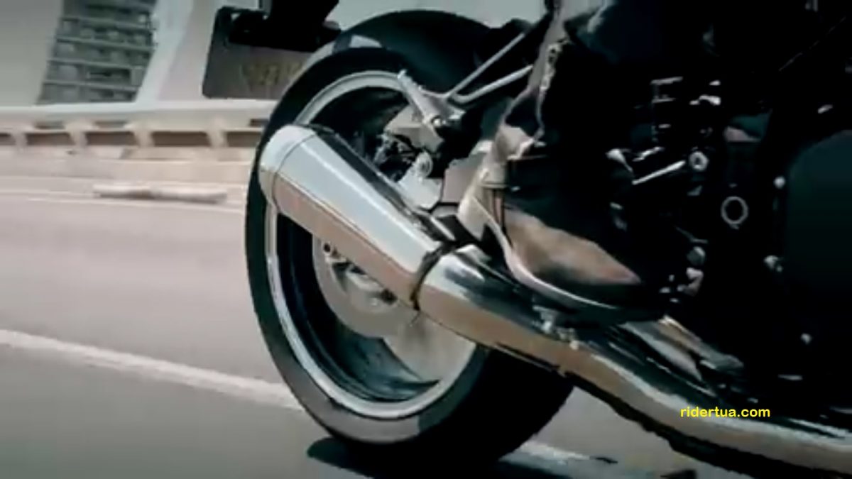 Teaser #2 Kawasaki Z900RS Ungkap Detail Muffler dan Suspensinya Mantaff... !!! 1 Muffler Kawasaki Z900RS -2018