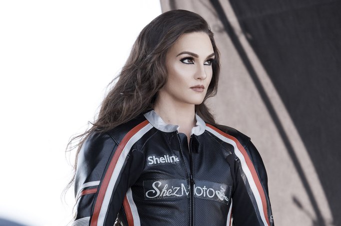 Pembalap Profesional Cantik Shelina Moreda Ajari Cewek Pede Geber Motor... OMG... !!! 4 Shelina Moreda pembalap pro cantik Make up