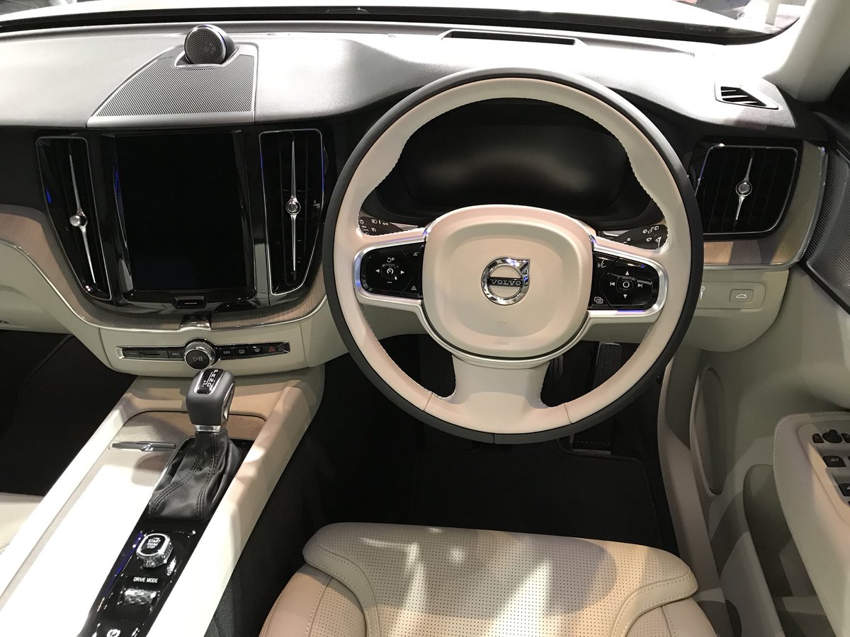 2018 Volvo XC60 Muncul di Jepang.. Lebih Fresh 2 2018 Volvo XC60