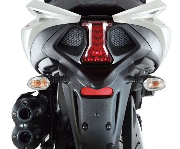 Super Skuter, 100 kpj Hanya Butuh 5.7 Detik !!! 4 Aprilia SRV850 back