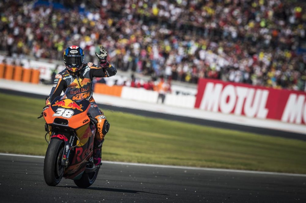 KTM Redbull KTM Factory Racing Peringkat 5 Klasemen Konstruktor MotoGP dan Hat-Trick di Moto2! 2 Bradley Smith KTM RC16 Comunitat Valenciana Ricardo Tormo 2017