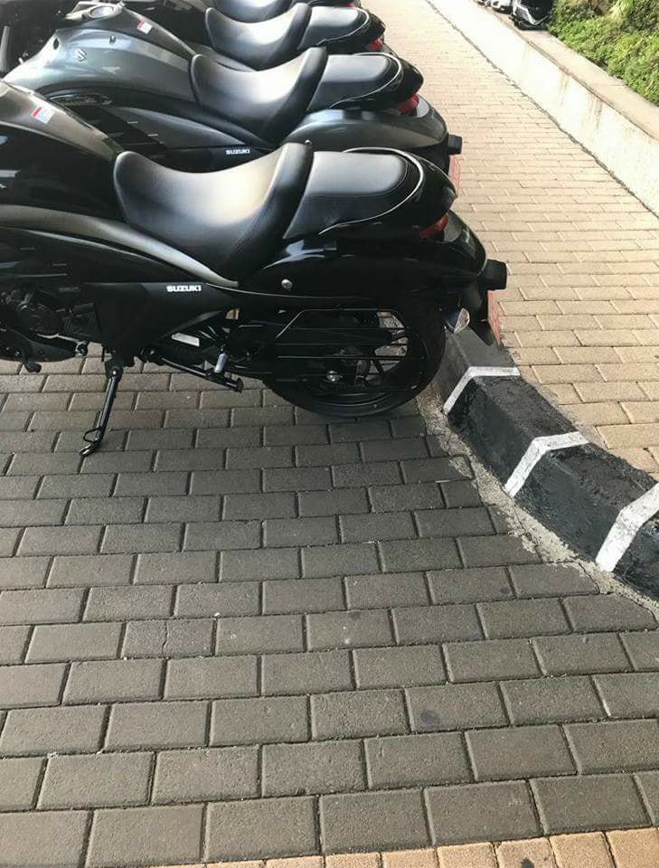 Suzuki Intruder 150 dan Kemungkinan di Boyong ke Indonesia 5 Suzuki Intruder 150