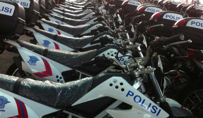 Honda CRF150L Incar Pembeli Borongan, Ancam KLX nih !!! 1 Kawasaki KLX Polisi